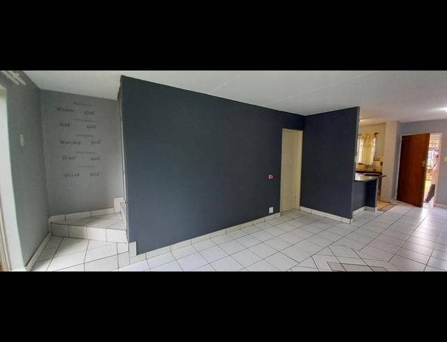 2 BEDROOM DUPLEX FOR SALE IN MORELETAPARK